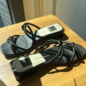 Dolce Vita Black Sandals Chic and Comfortable